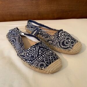 Old Navy Size 6 Woman Espadrilles Blue Dots Slip On Shoes Size 6